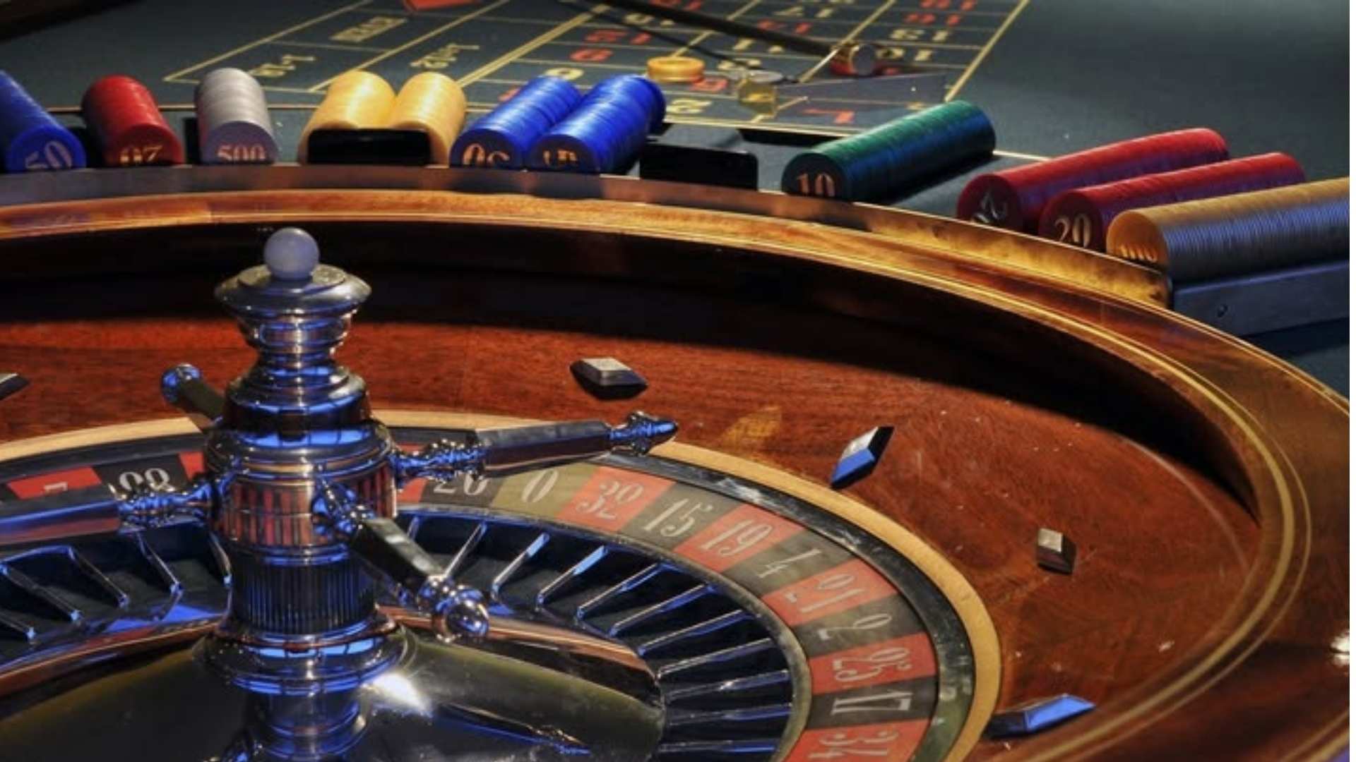 How Competitive Temperament Shapes Poker Decisions